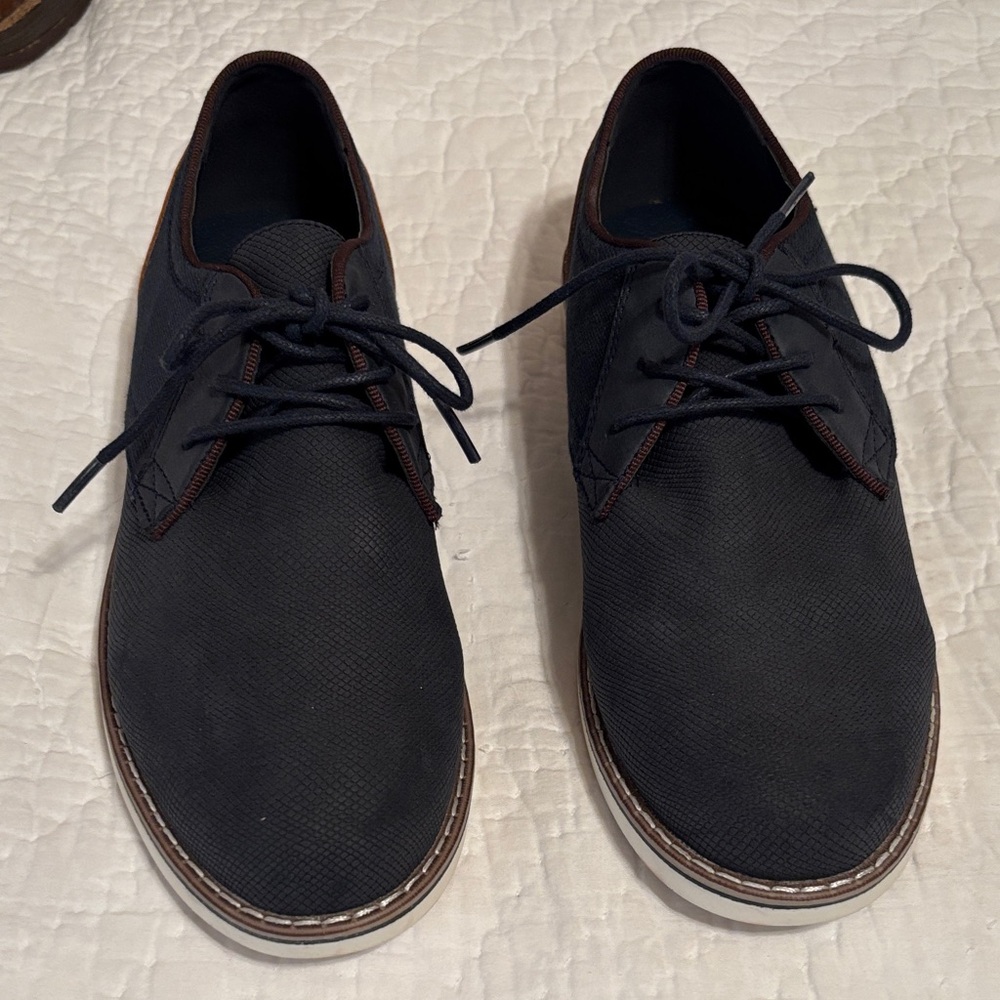 Steve Madden Dark Blue Oxfords